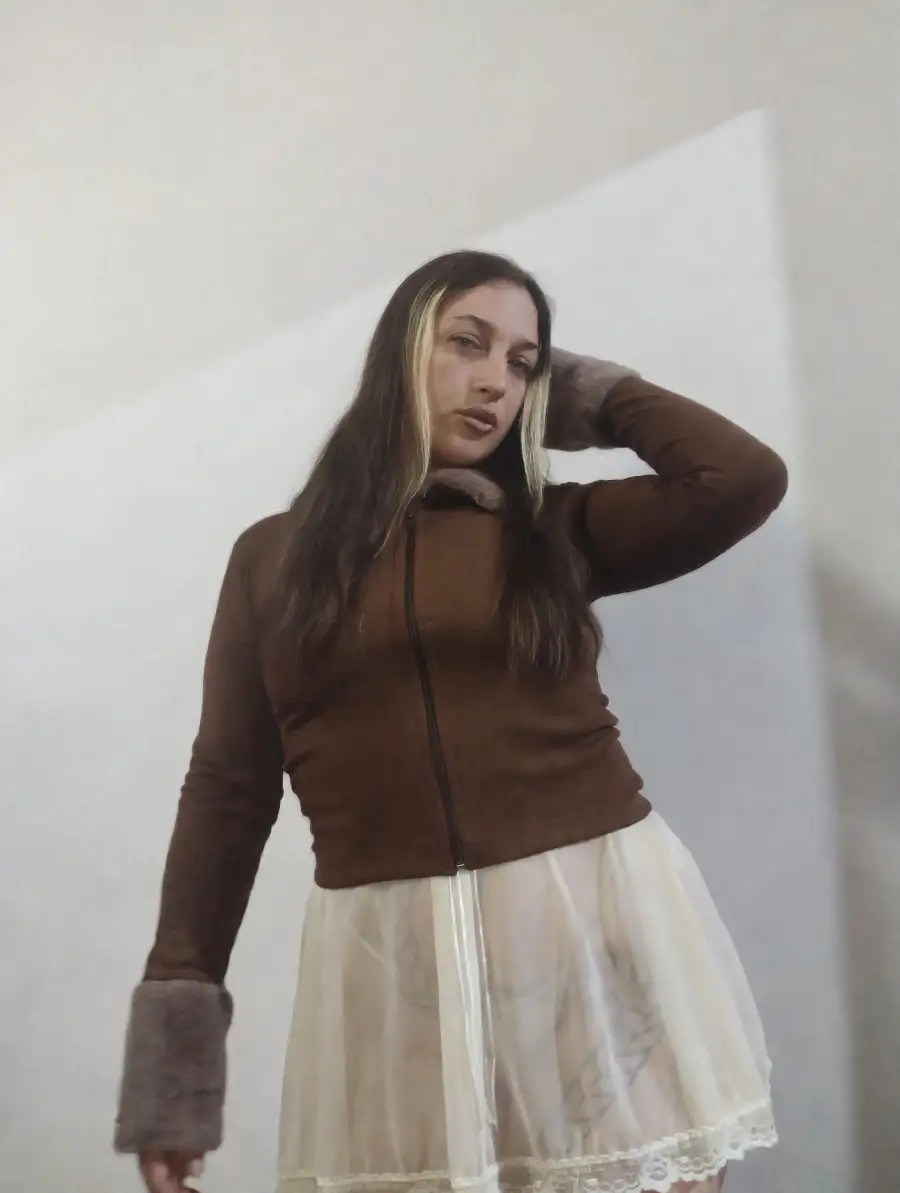 Abril  - foto de perfil 6